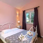Villa Ari 8+2 Krnica