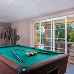Ari 8+2 Villa Krnica