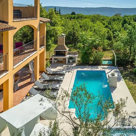 Villa Ari 8+2 Krnica