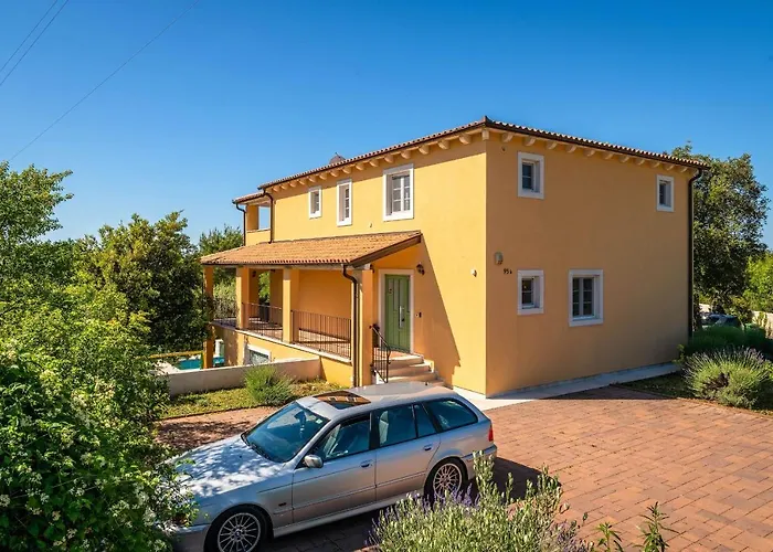 Villa Ari 8+2 Krnica