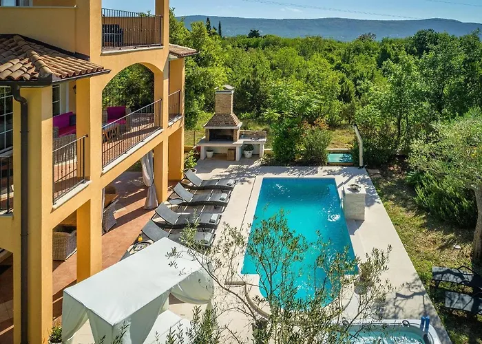 Villa Ari 8+2 Krnica