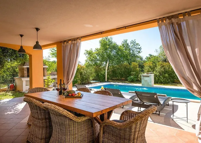 Villa Ari 8+2 Krnica