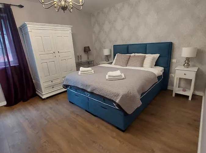 Ari 8+2 Villa Krnica